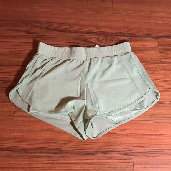 NEW Ruzixt Two Layered Mesh Workout Shorts Green Size Medium - Picture 1 of 5